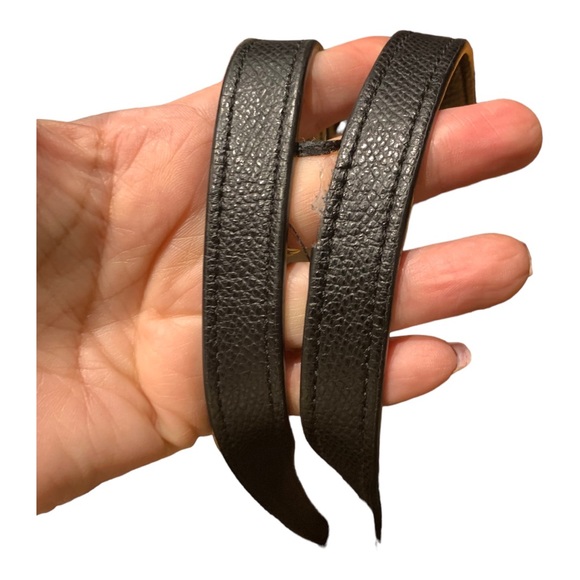 Coach Baby Bag - Excellent Condition with Adjustable Strap - Affordable Luxury! - Picture 13 of 14